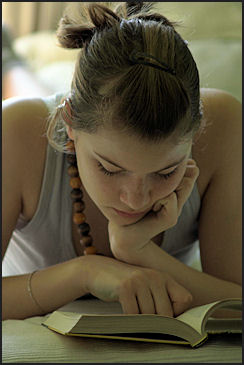 training-program-objectives-girl-reading-learning