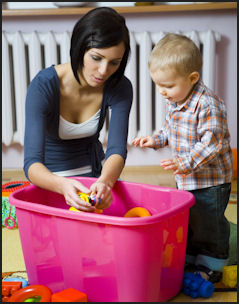 woman-child-daycare-edcucation-play-richardstep